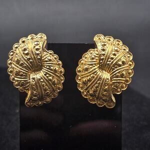 Avon 1988 Fanfare Earrings Gold Tone 1980s Vintage Jewelry